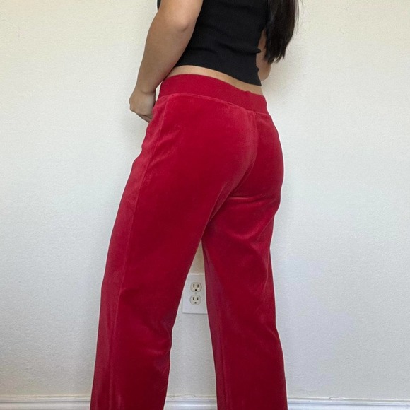 NY&Co Red Velour Sweatpants - Picture 2 of 5